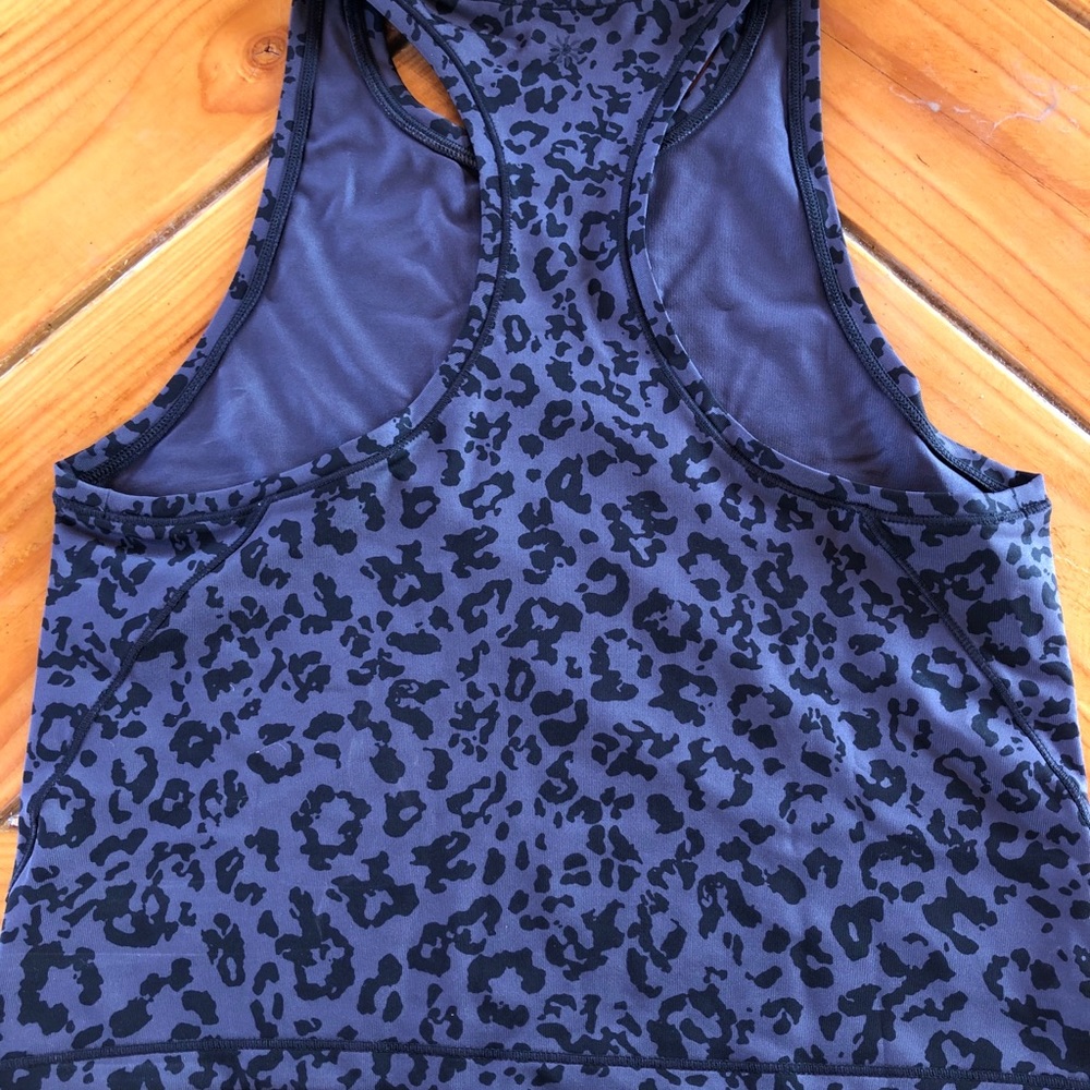 Athleta crop top